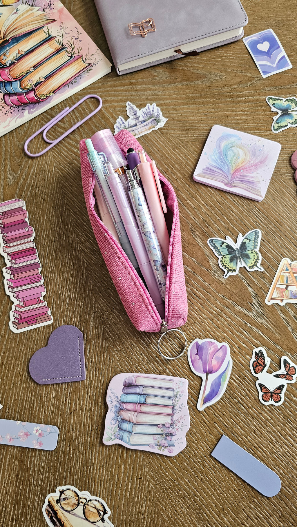 Fly Through the Pages Premium Stationery Gift Set