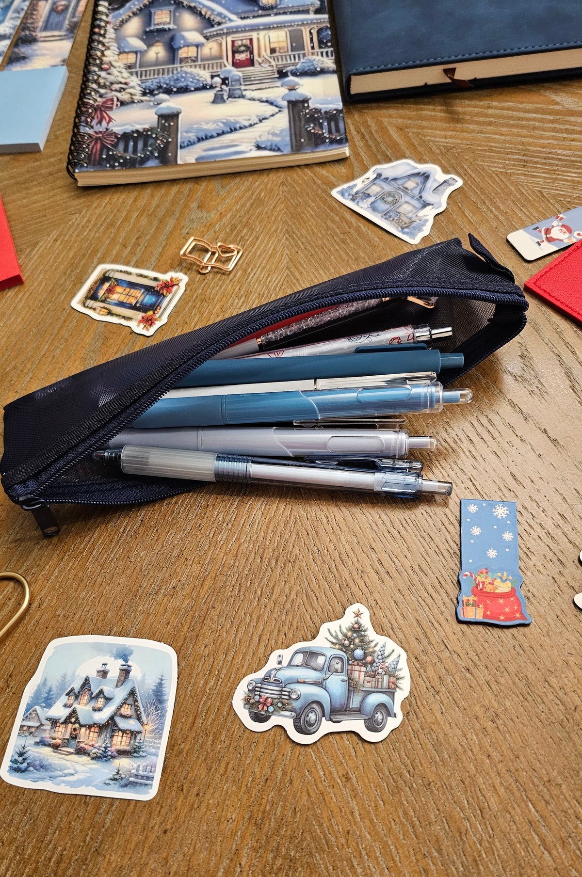 When Christmas Feels Like Magic Deluxe Stationery Gift Set