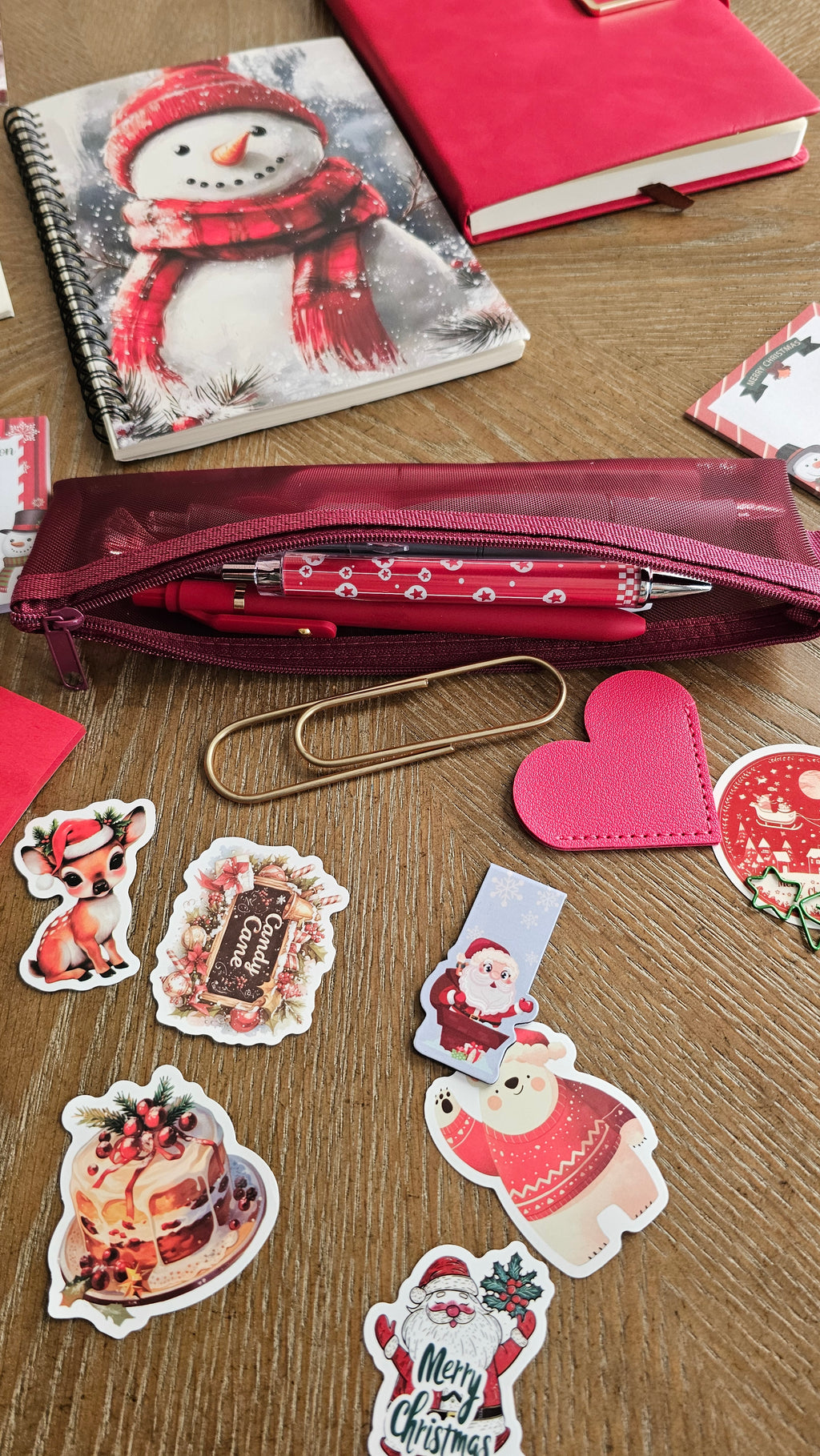 Red Hat Snowman Premium Stationery Gift Set