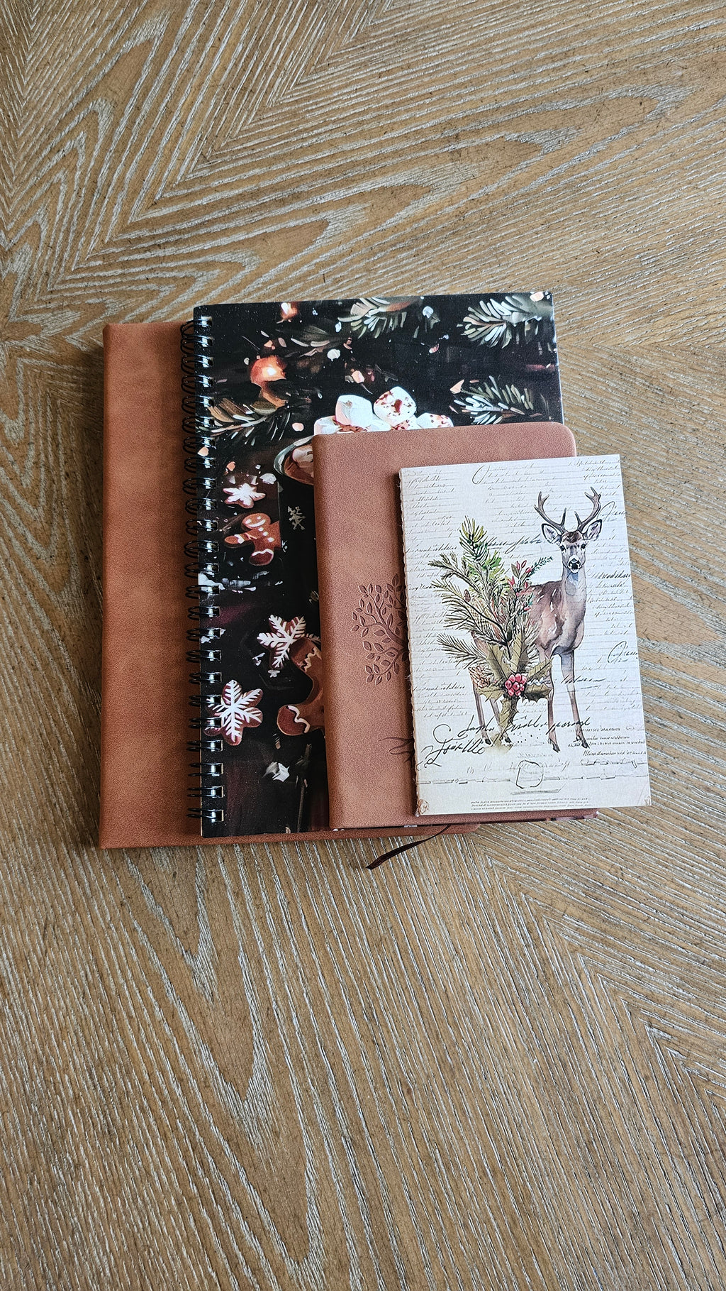 Marshmallows & Mistletoe Super Premium Stationery Gift Set