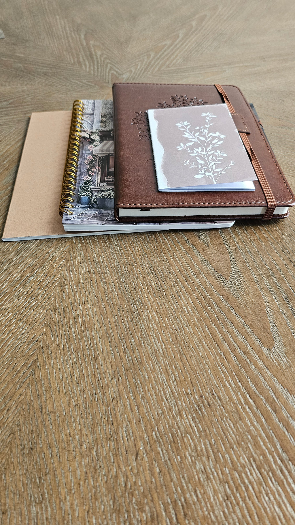 Coffee & Chapters Stationery Gift Set