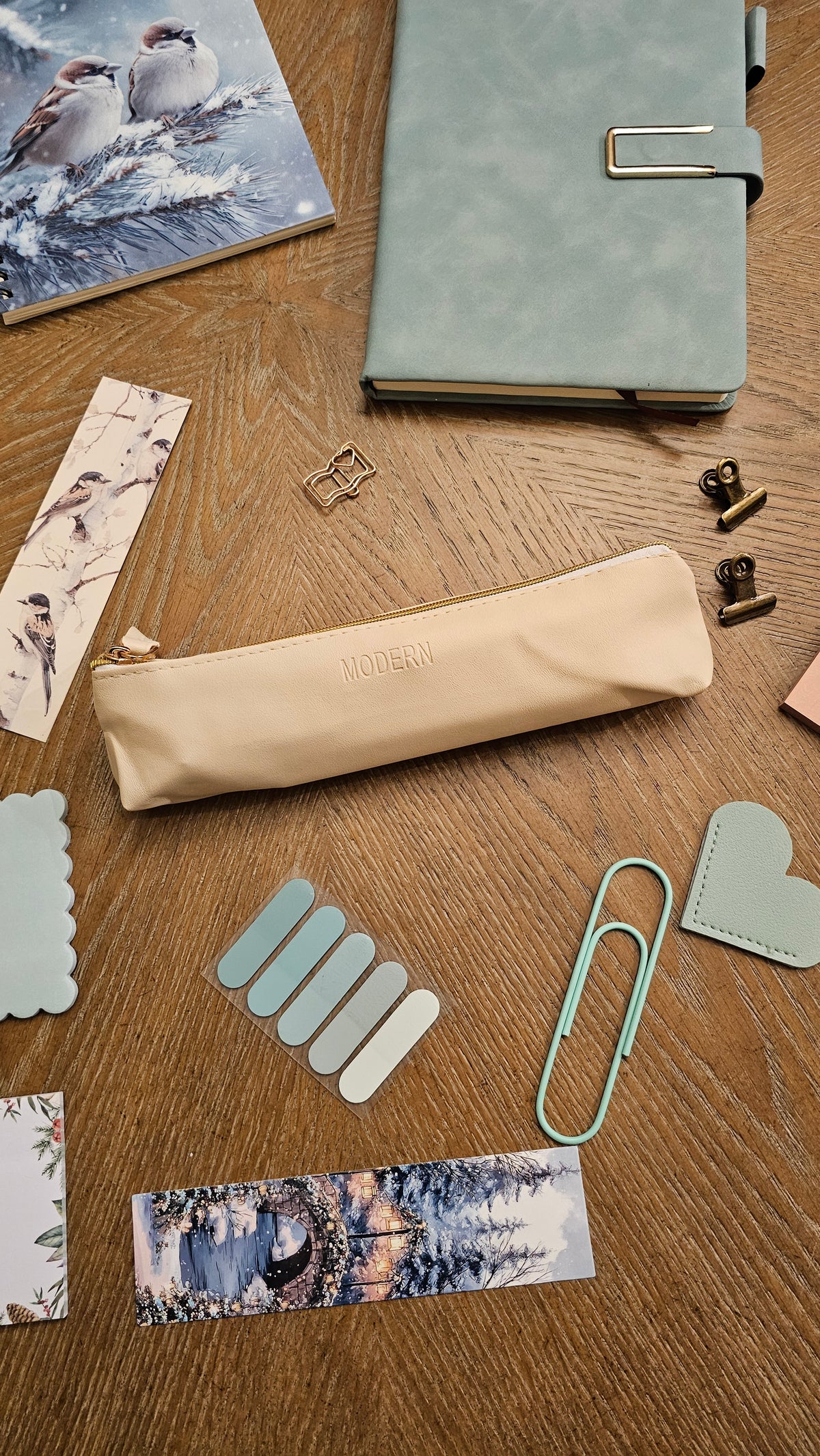 Winter Sparrows Premium Stationery Gift Set