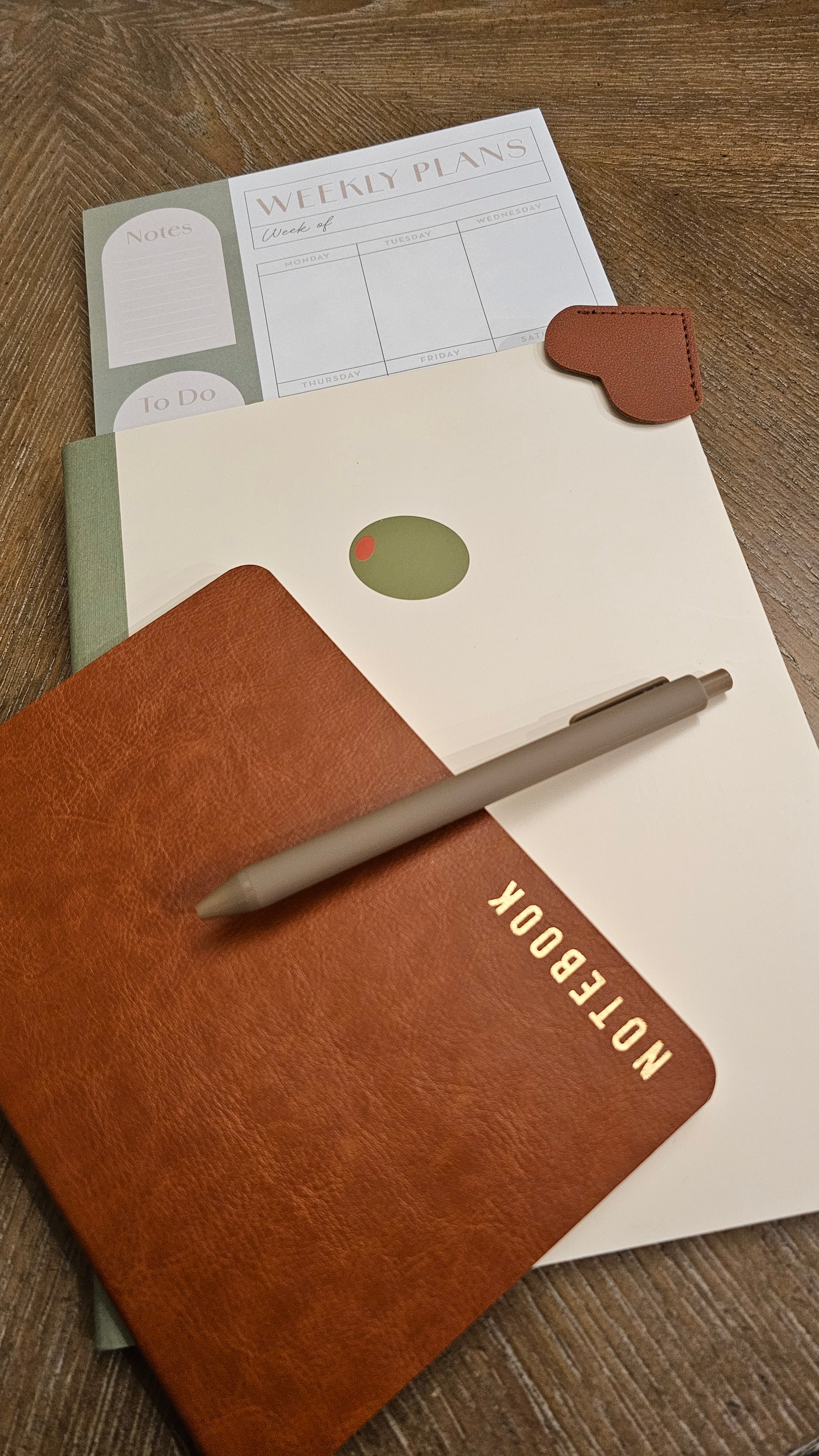 Neutral Book Lover Stationery Gift Set