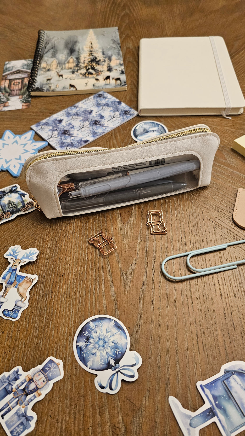The Enchanted Winter Village Deluxe Stationery Gift Set