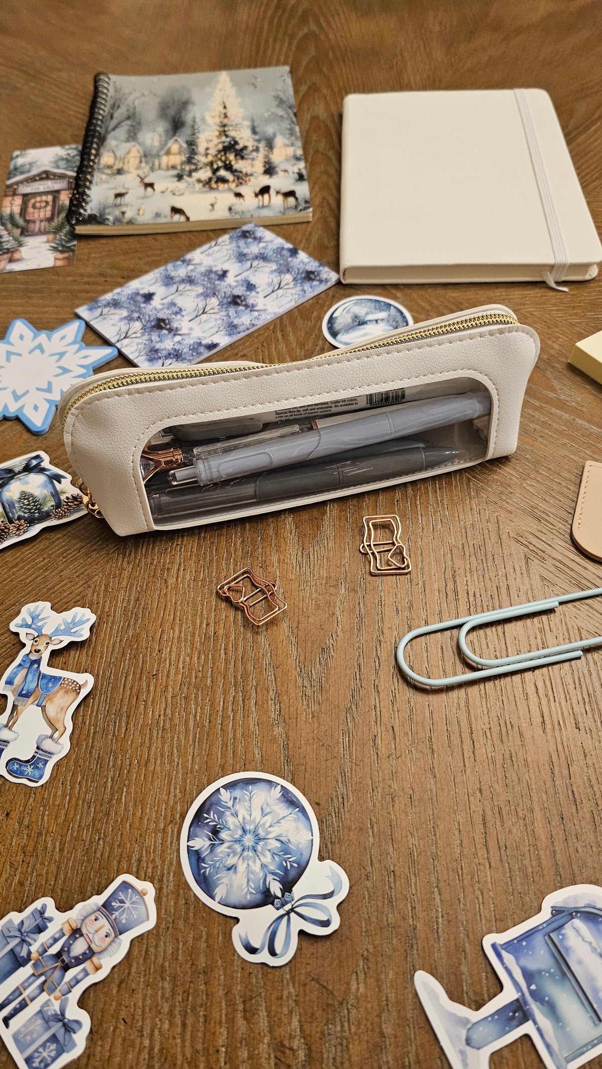 The Enchanted Winter Village Deluxe Stationery Gift Set