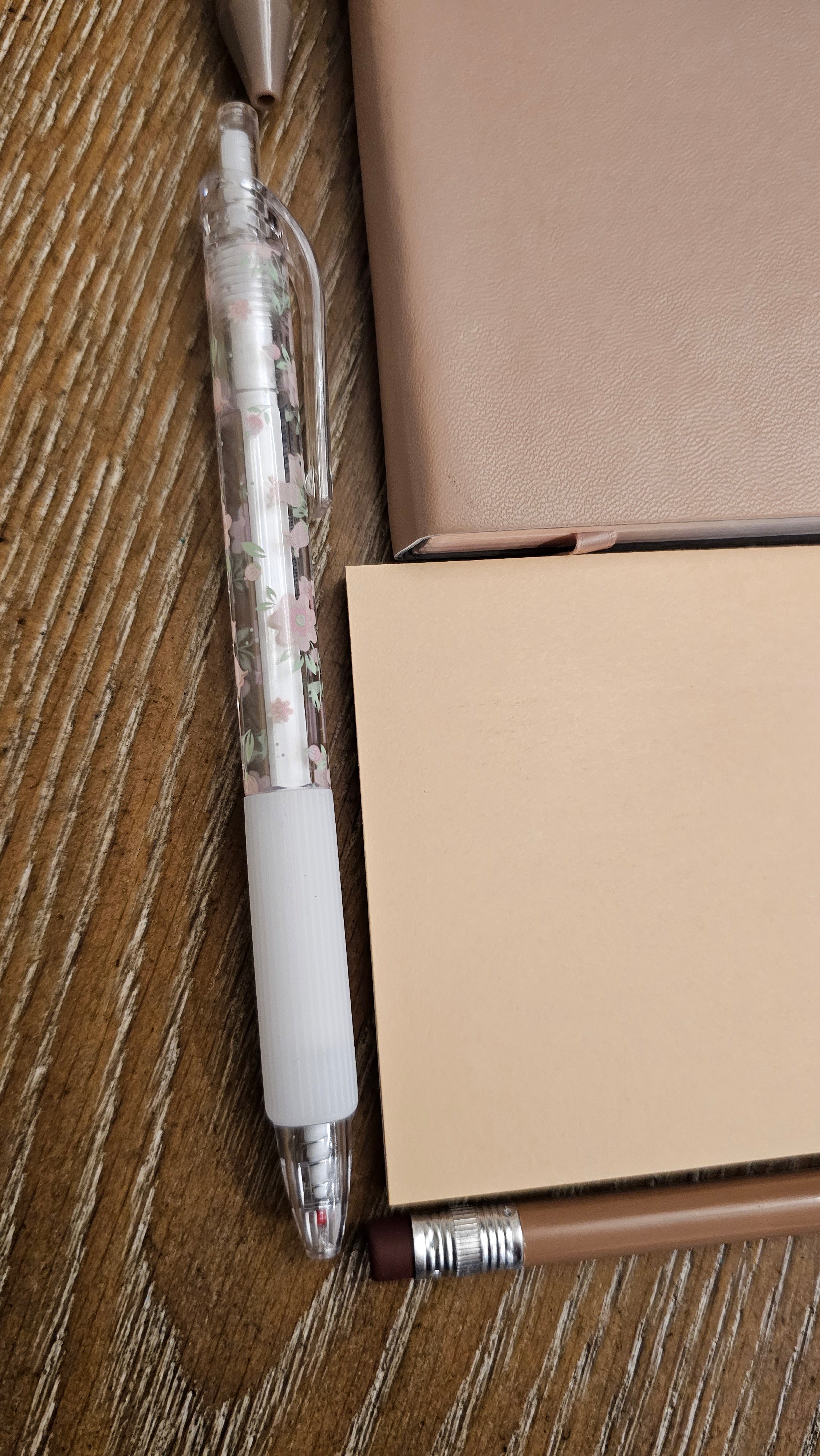 Blush Bloom Champagne  Gift Set