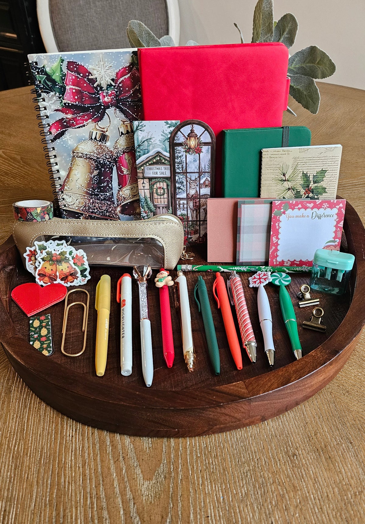 The Christmas Bells of Elegance Stationery Gift Set