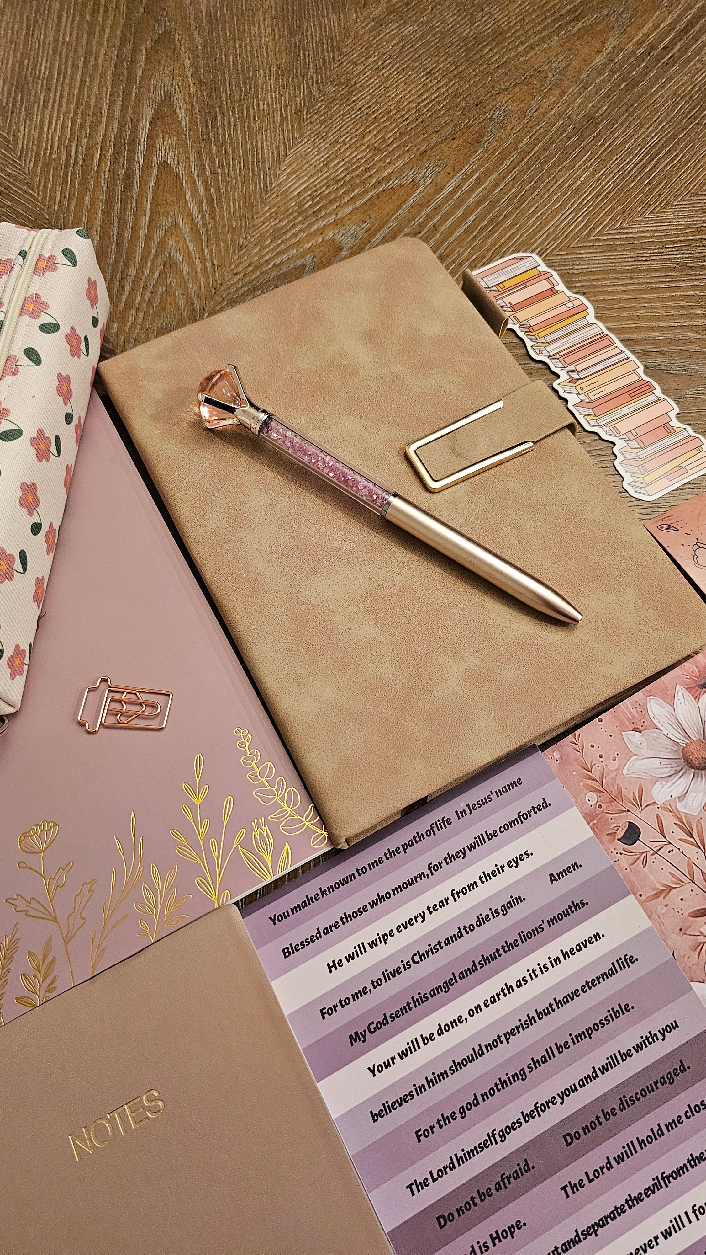 Blush Bloom Champagne  Gift Set