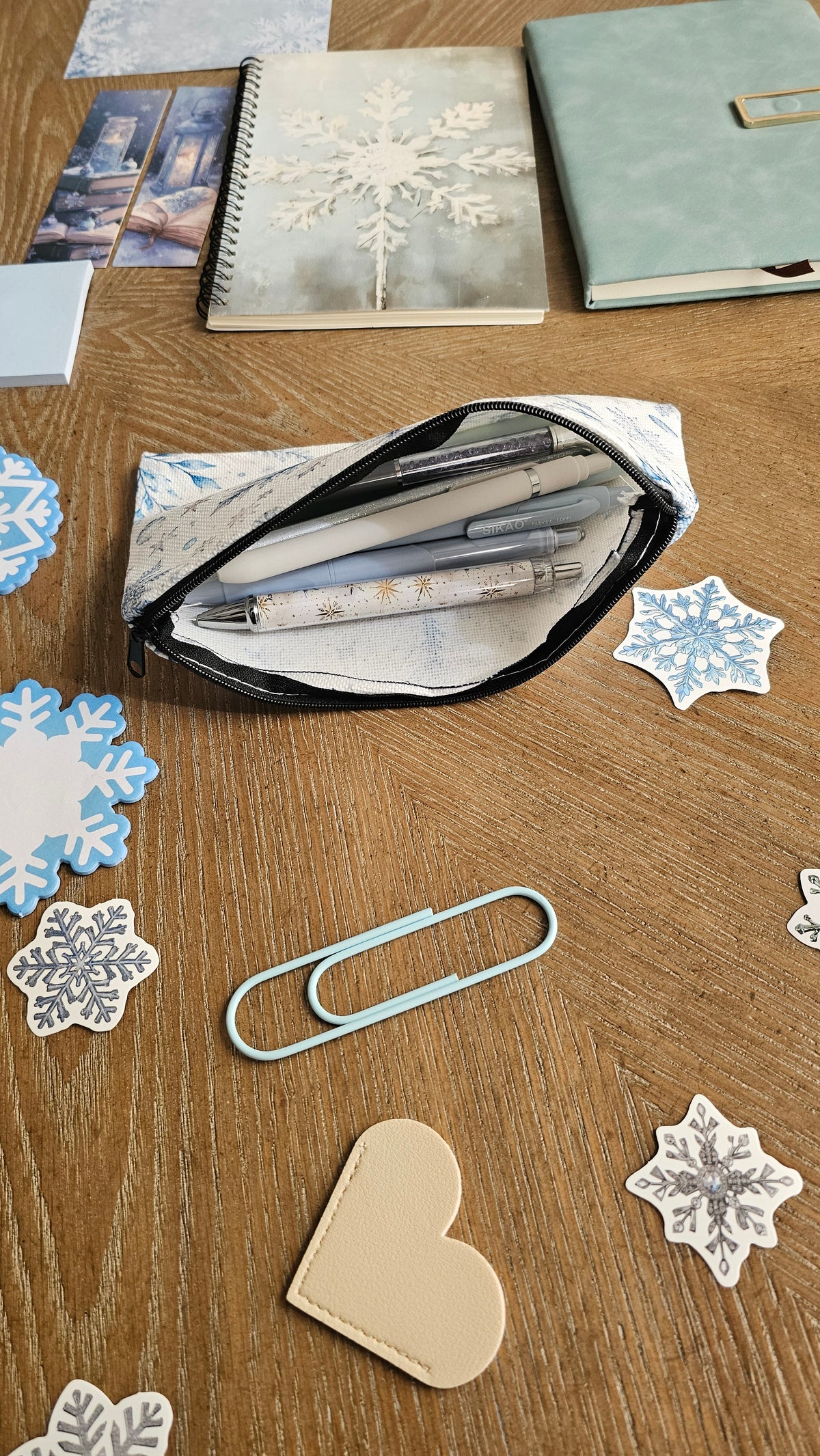 A Touch of Frost & Glow Deluxe Stationery Gift Set ❄️🩵