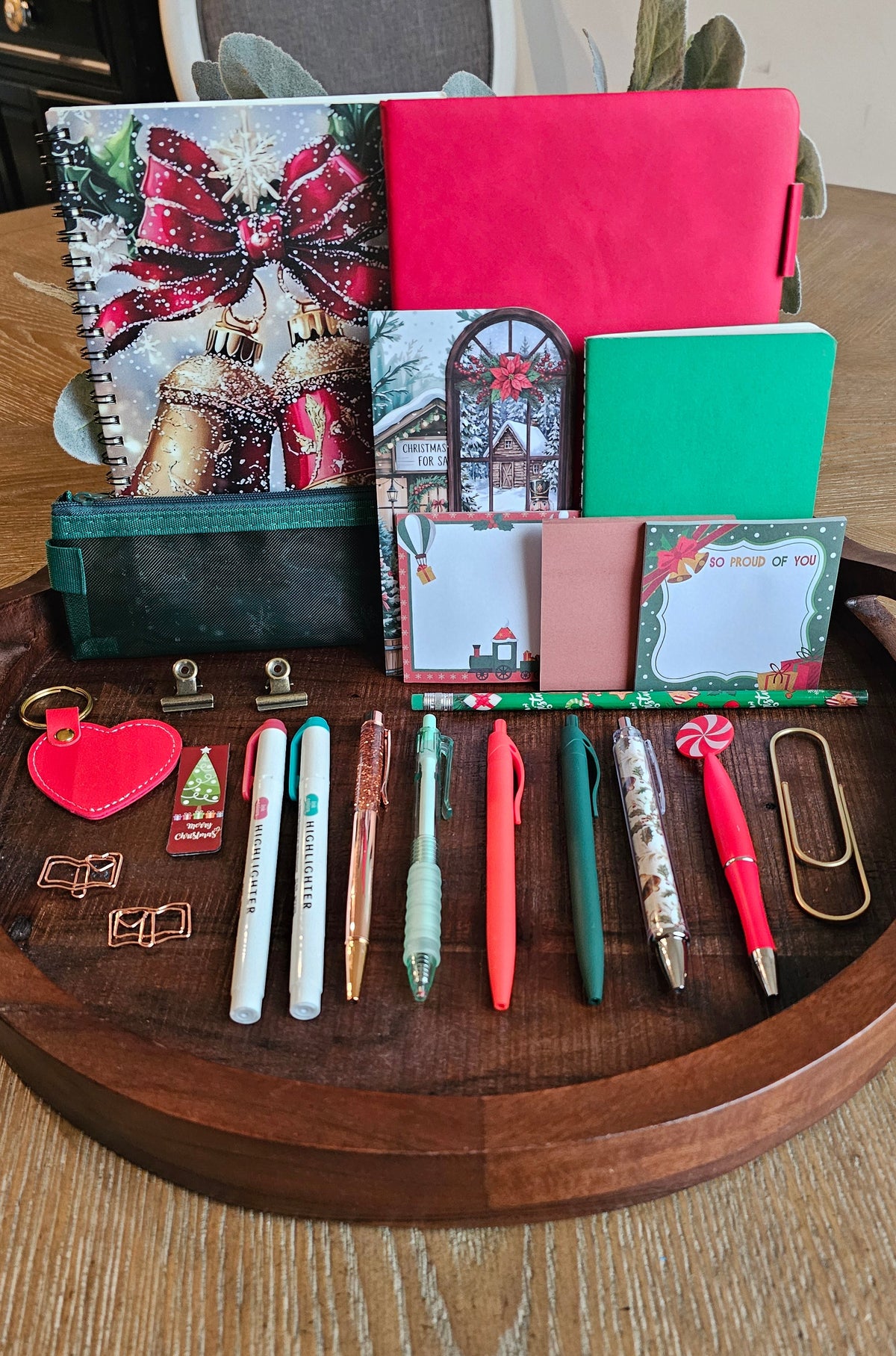The Christmas Bells of Elegance Stationery Gift Set