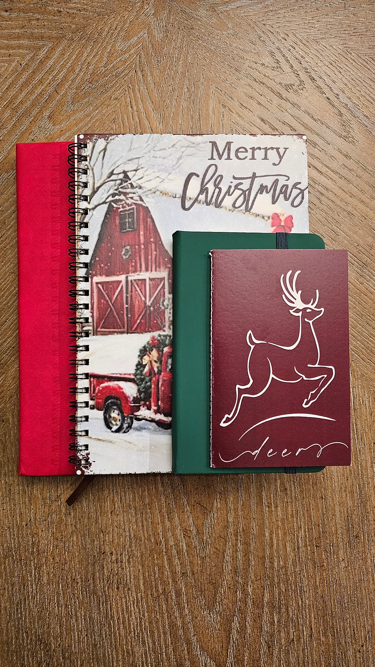 Christmas at the Old Red Barn Super Premium Stationery Gift Set
