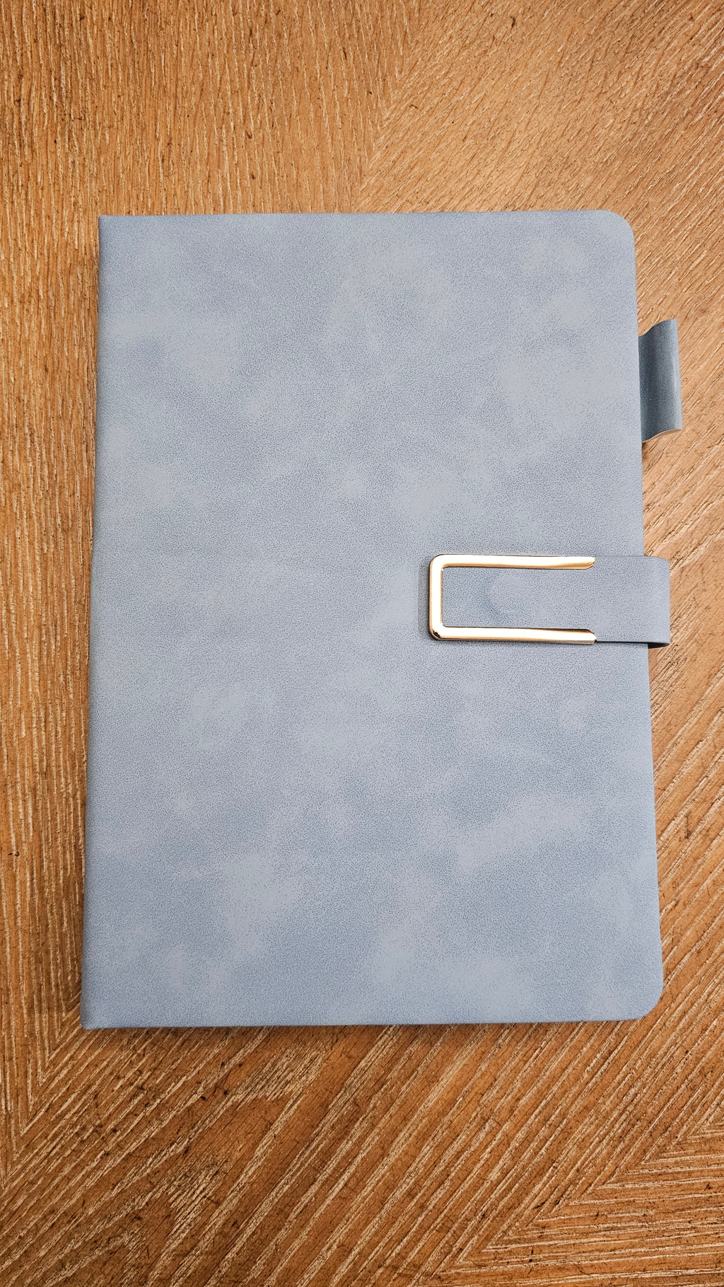 A Winter's Silent Beauty Stationery Gift Set