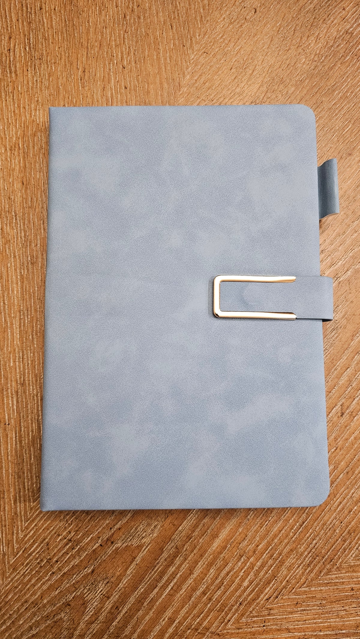 A Winter's Silent Beauty Stationery Gift Set