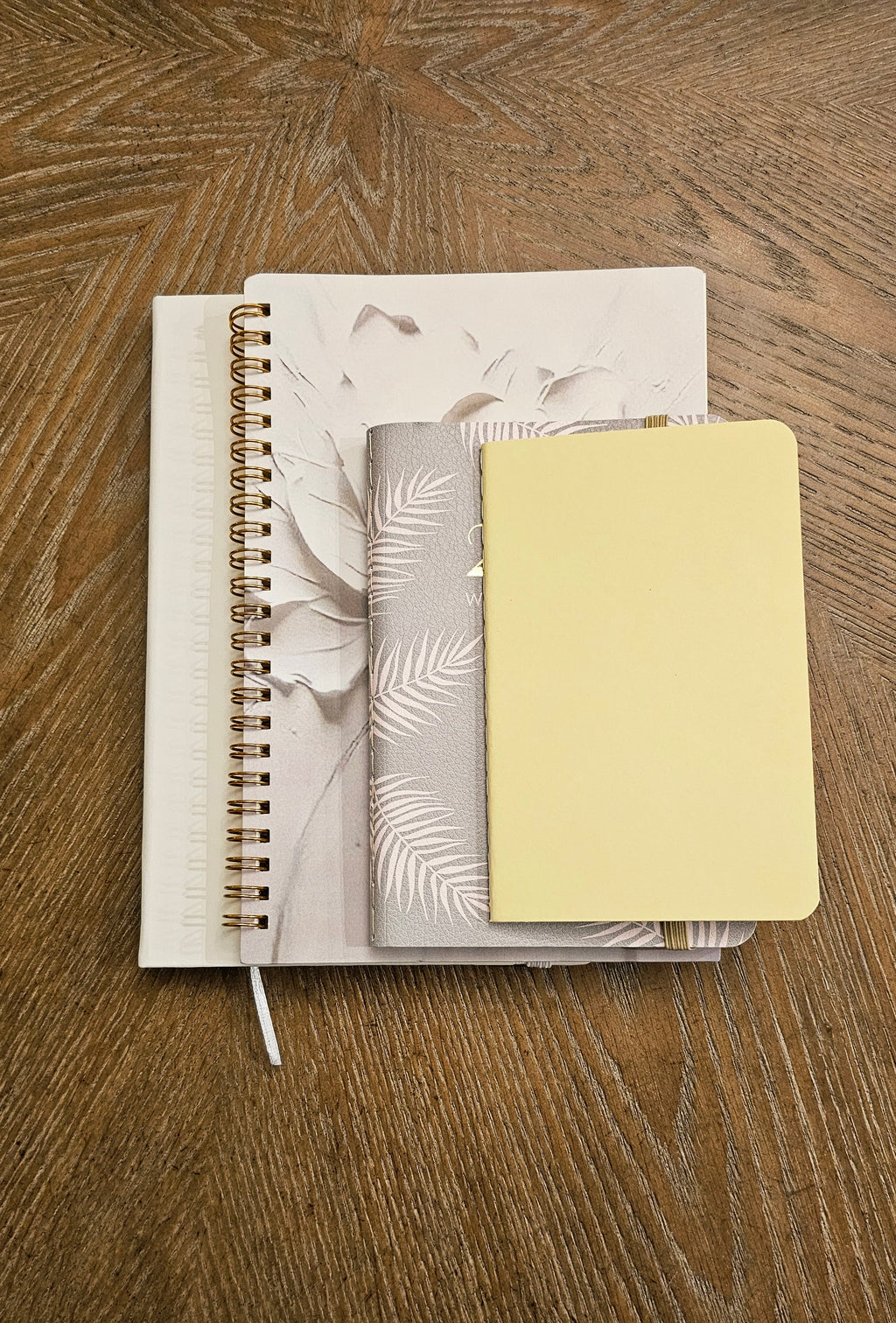 Ivory Petals Stationery Gift Set