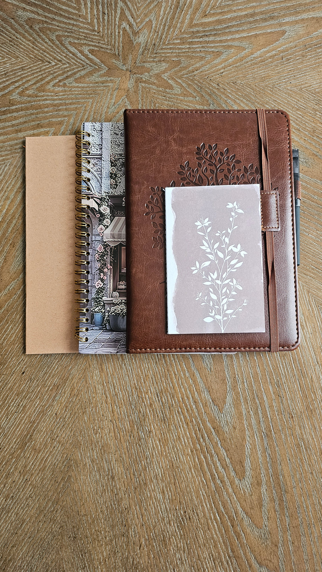 Coffee & Chapters Stationery Gift Set